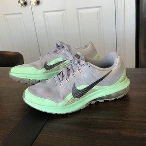Women’s running shoes